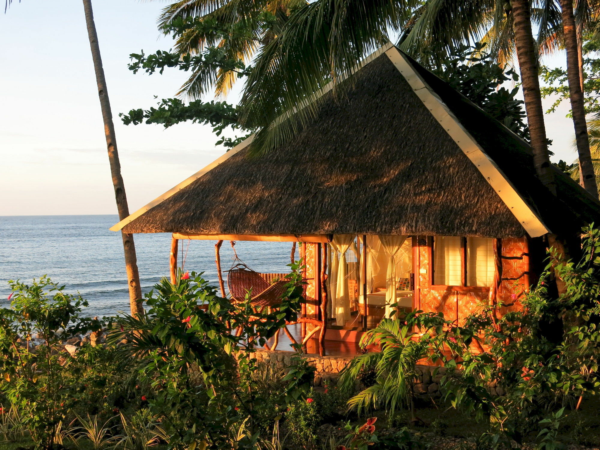 Camiguin Volcan Beach Eco Retreat & Dive Resort Mambajao Eksteriør billede